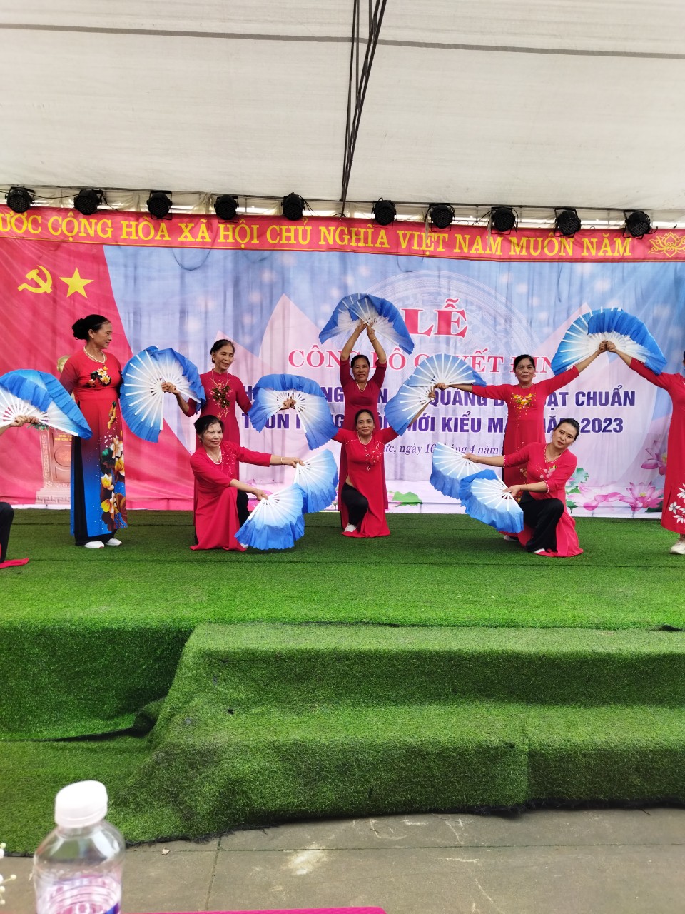 Thôn Quang Tiền, xã Quảng Đức tổ chức lễ công bố Quyết định công nhận thôn đạt chuẩn Nông thôn mới kiểu mẫu năm 2023.
